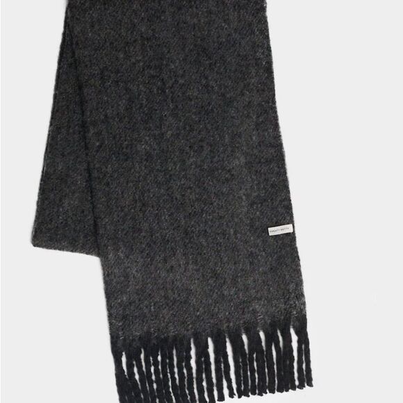 Sweaty Betty Black Charcoal Gray Scarf new with tags - Picture 8 of 13